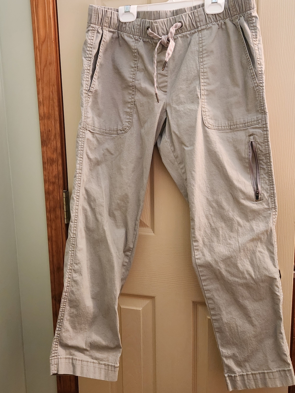 Natural Reflections Women's Cropped Cargo Drawstring Khaki Hiking Pants Sz M